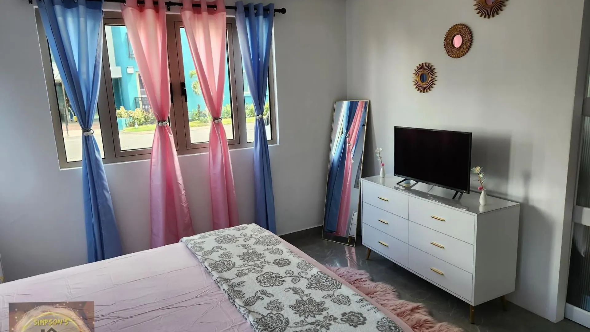 Apartamento Simpson'S Little Gem Kingston