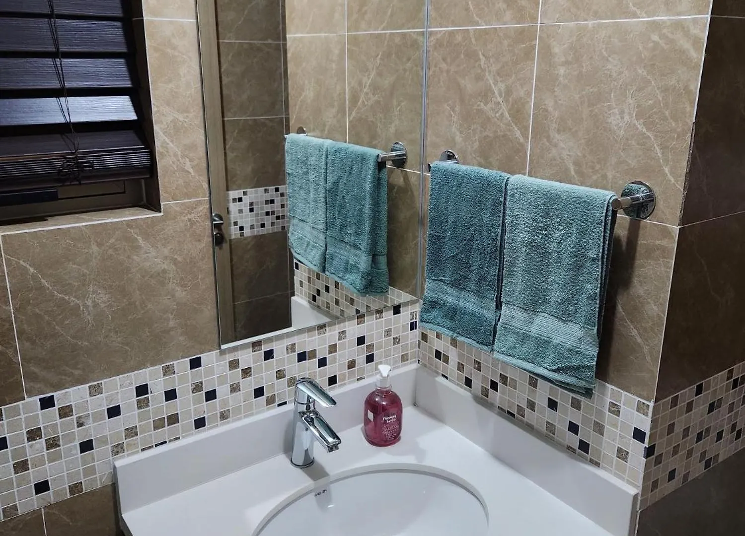 Apartamento Simpson'S Little Gem Kingston