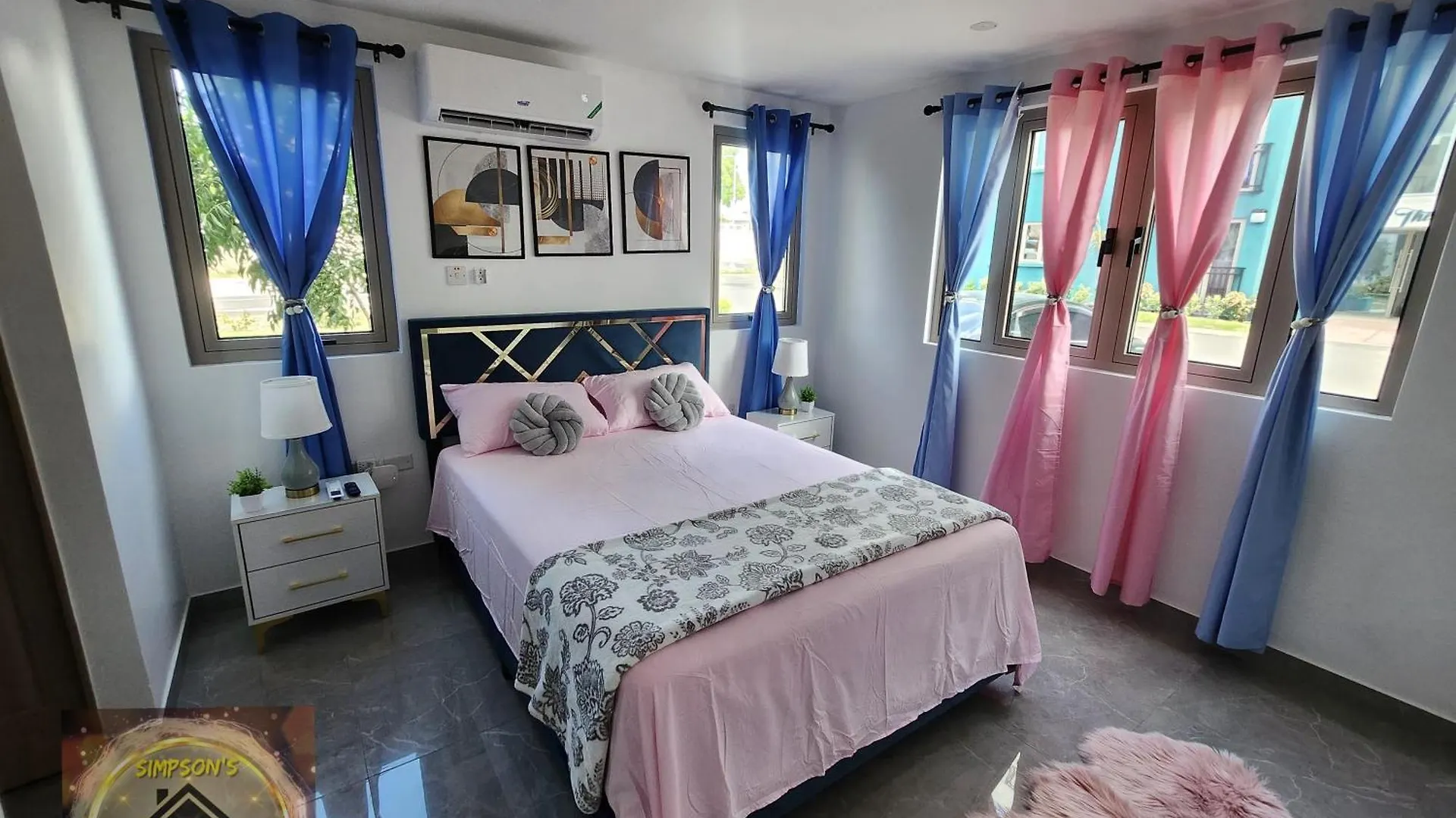Apartamento Simpson'S Little Gem Kingston