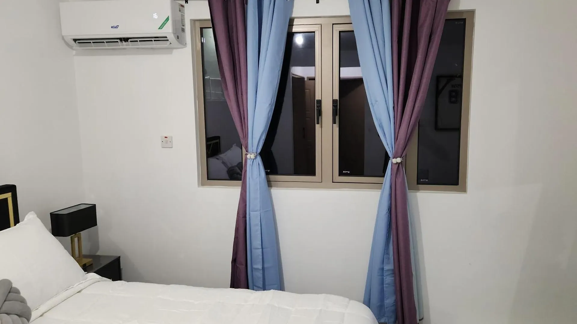 Apartamento Simpson'S Little Gem Kingston