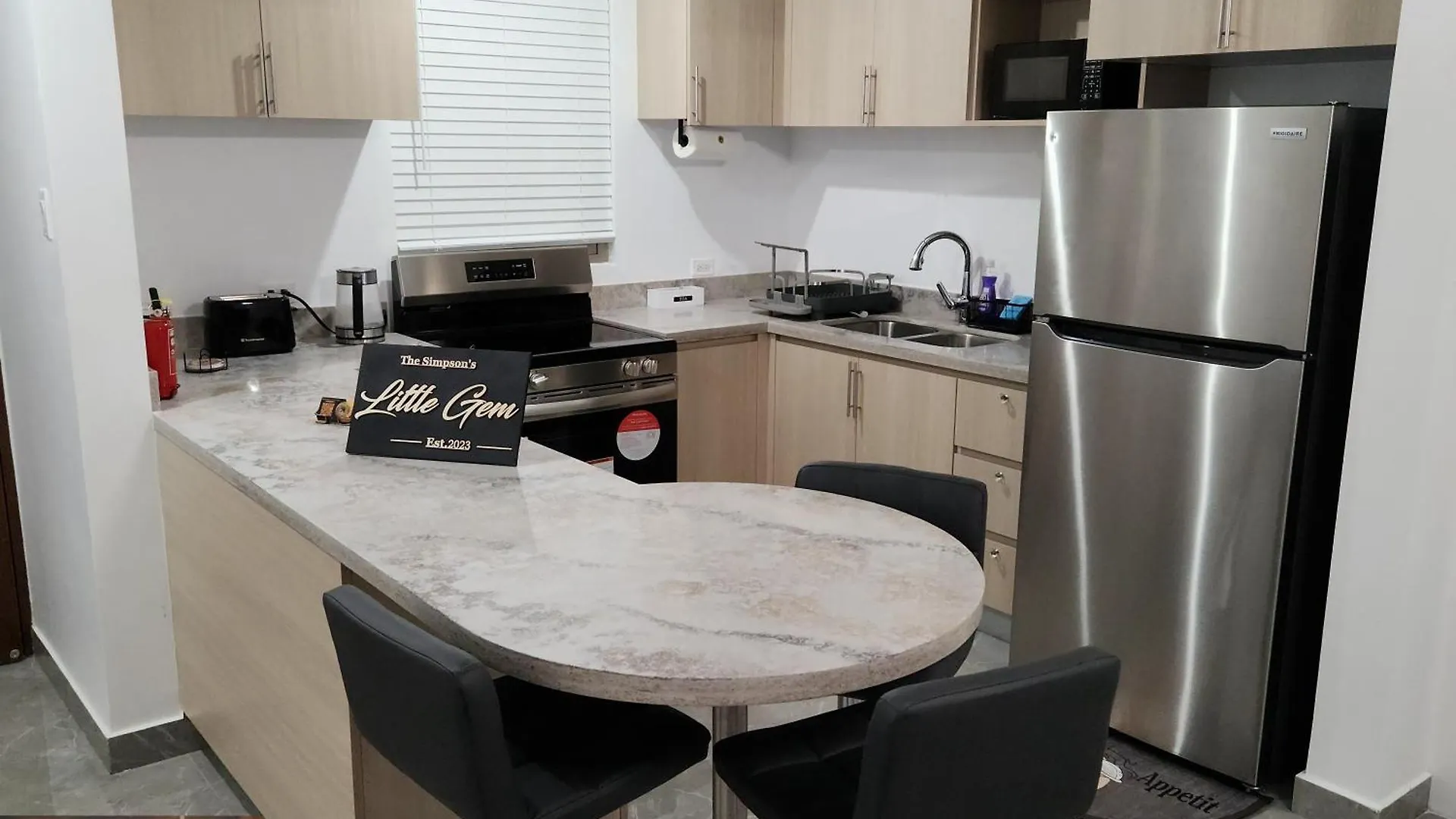 Apartamento Simpson'S Little Gem Kingston